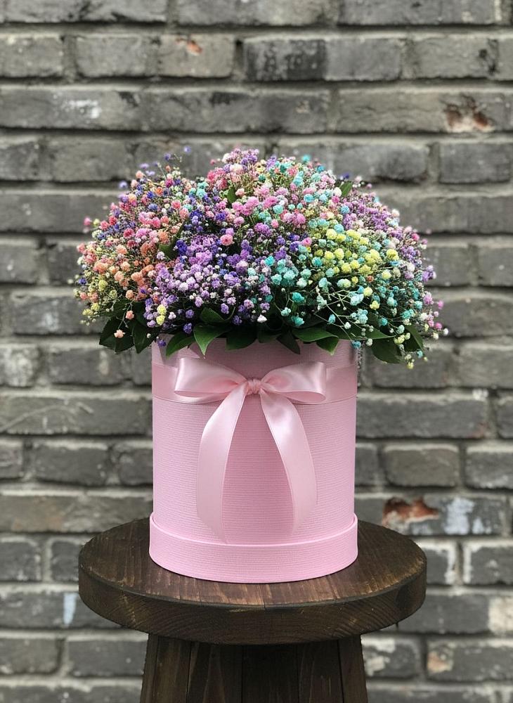 Цветочная композиция из Гипсофила и Розы в шляпной коробке в Духовницкое