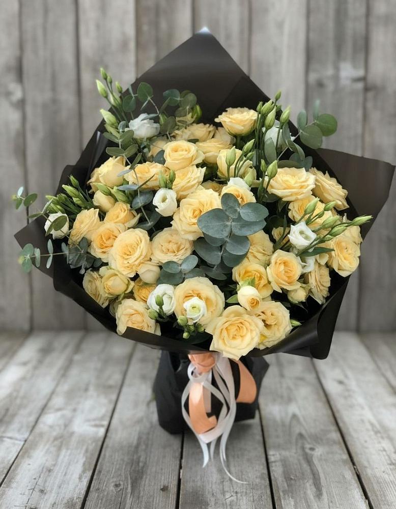 Букет цветов из: Розы и Лизиантусы в Духовницкое