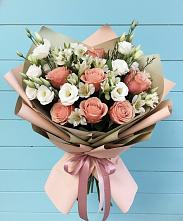 Букет цветов из:  Розы, Альстромерии и Лизиантусы #REPLACE_PRED# Духовницкое