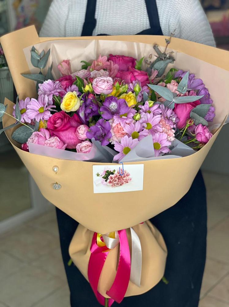 Букет цветов из: Хризантемы, Гвоздики и Альстромерии в Духовницкое