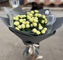 Букет Белые кустовые розы Солинеро в Духовницкое