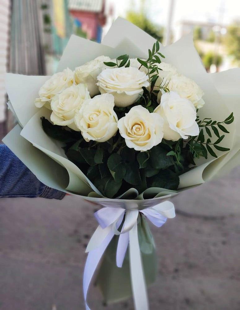 Букет Белые розы Проуд в Духовницкое