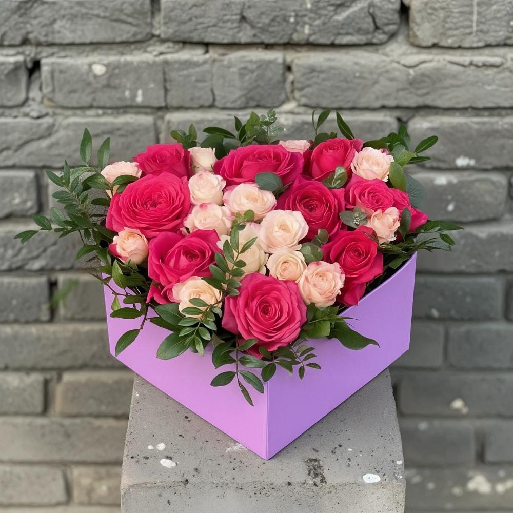 Цветочная композиция из Розы в коробке в Духовницкое