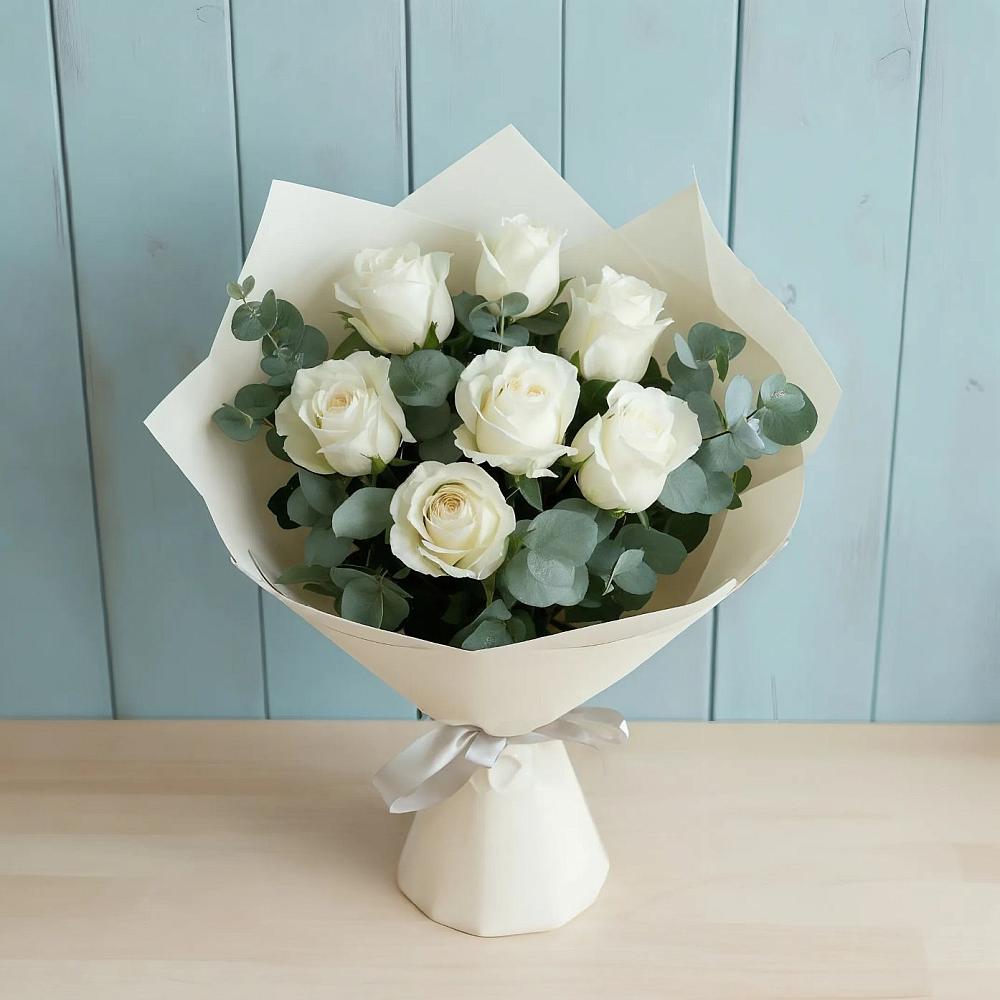 Букет Белые розы в Эвкалипте в Духовницкое