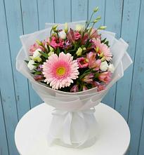 Букет цветов из:  Герберы, Альстромерии и Лизиантусы в Духовницкое