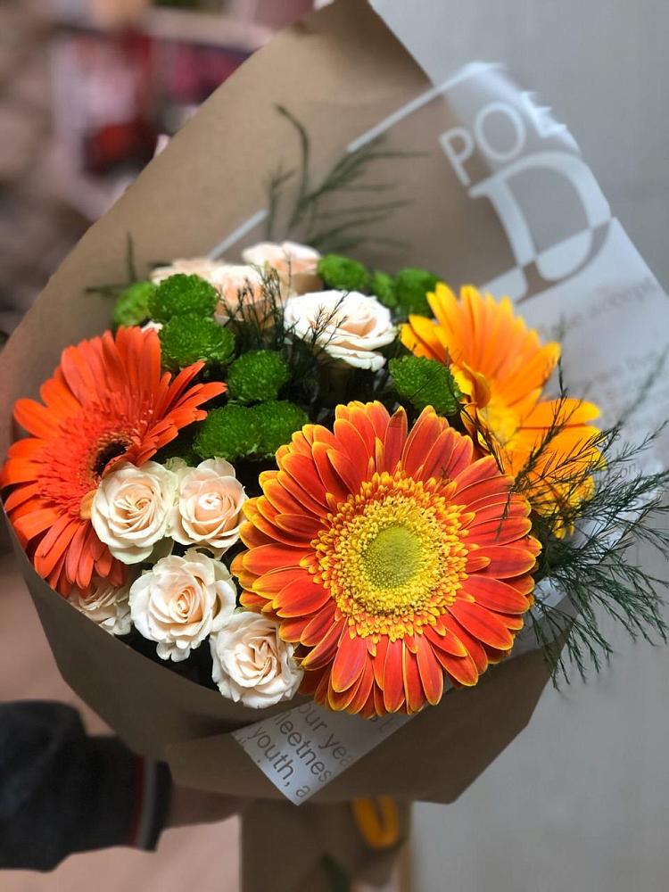 Букет цветов из: Герберы, Хризантемы и Розы в Духовницкое