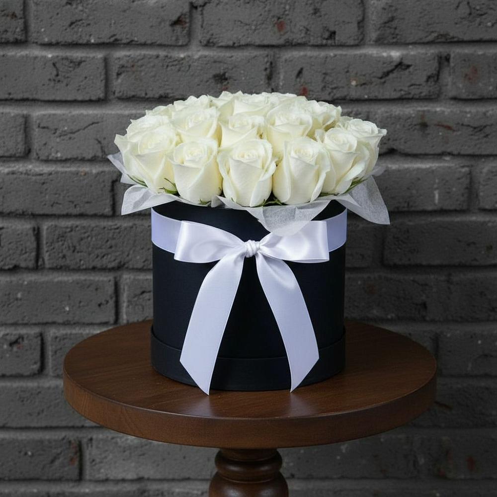 Цветочная композиция из Розы в шляпной коробке в Духовницкое