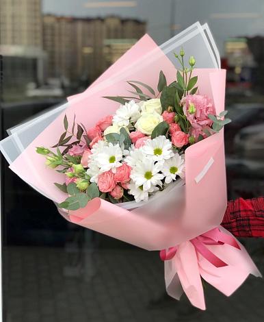 Букет цветов из: Розы, Лизиантусы и Хризантемы в Духовницкое